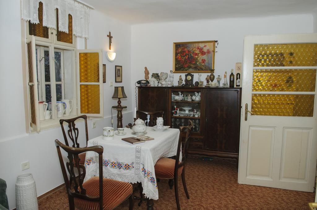 Bed and Breakfast Fonagy Es Walter Vendeg- Es Borhaz Вац Екстер'єр фото