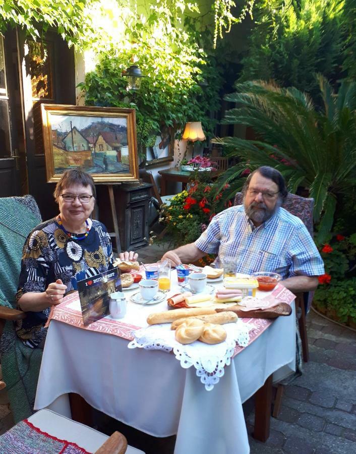 Bed and Breakfast Fonagy Es Walter Vendeg- Es Borhaz Вац Екстер'єр фото